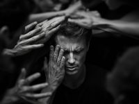 concept-portrait-overstimulated-person_23-2151235215 concept-portrait-overstimulated-person_23-2151235215